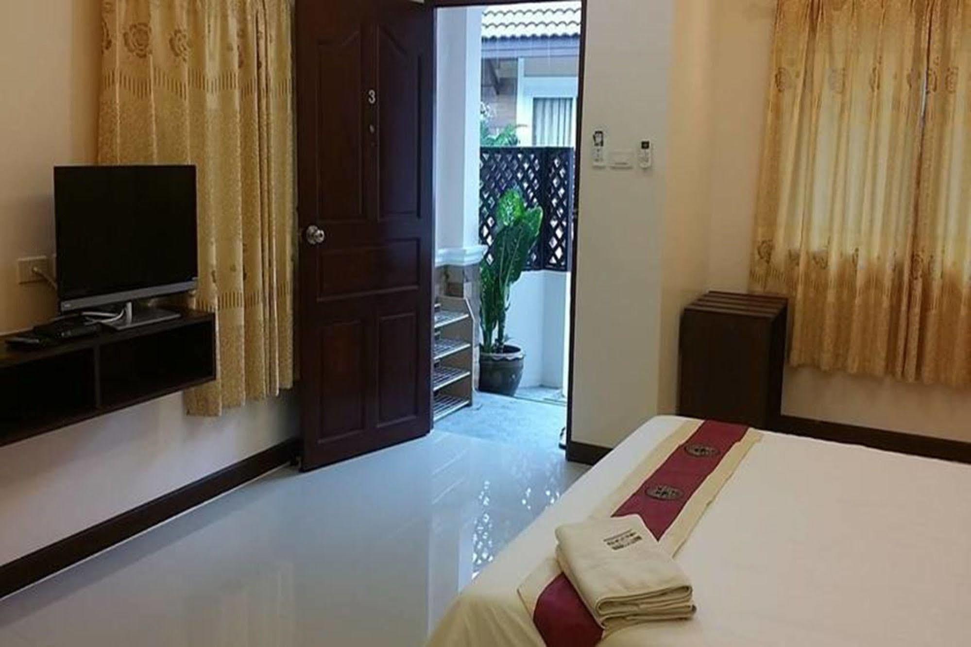 Sara Boutique Pool Resort Khon Kaen Exterior foto