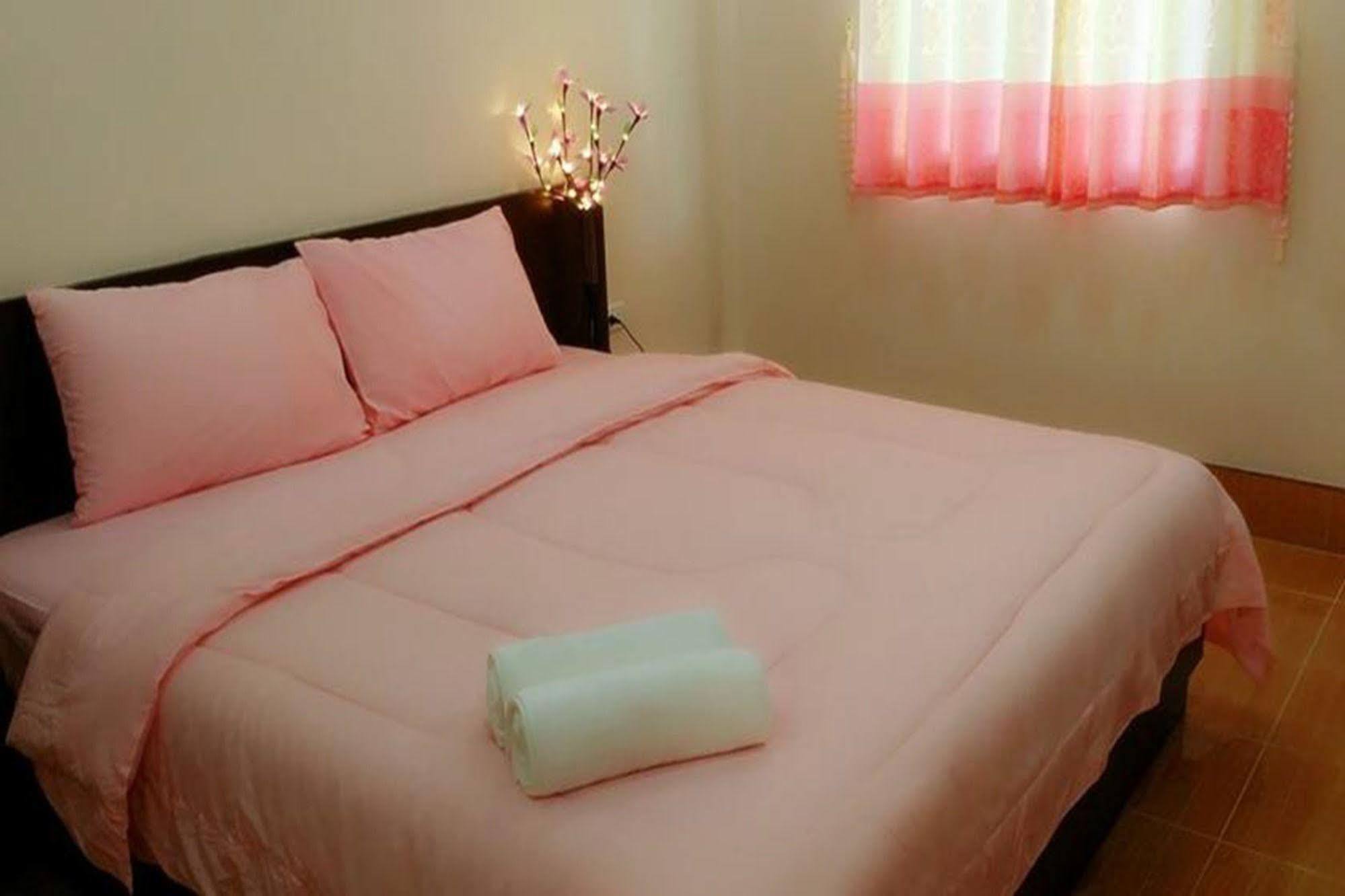 Sara Boutique Pool Resort Khon Kaen Exterior foto