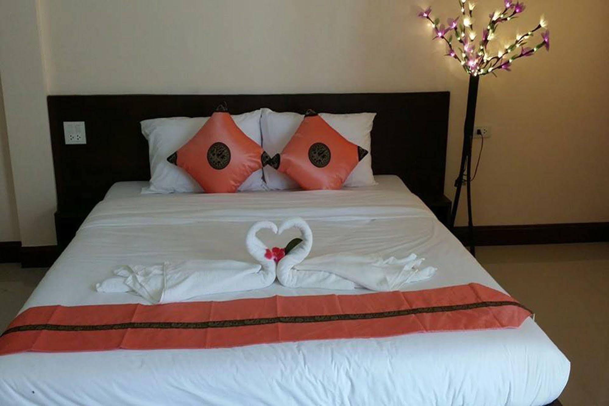 Sara Boutique Pool Resort Khon Kaen Exterior foto
